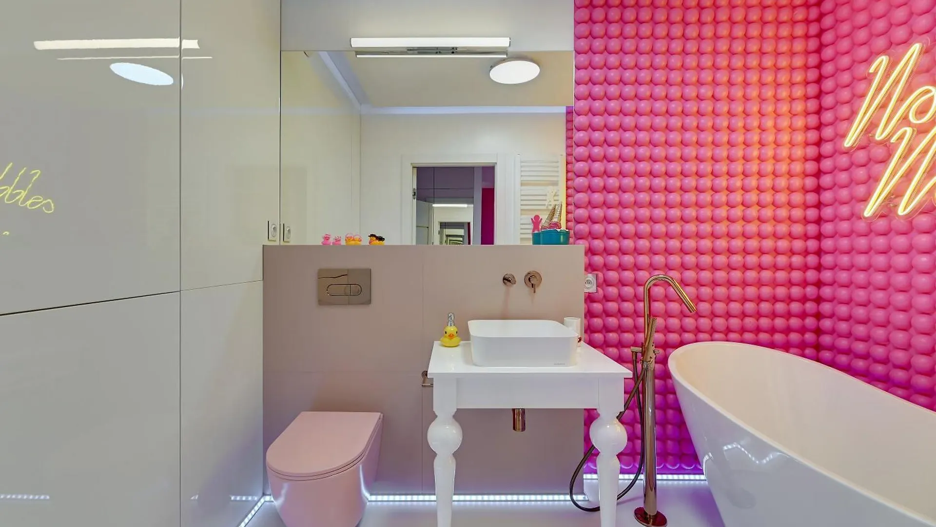 Zurawie Pink Port By Grand Apartments Gdaňsk